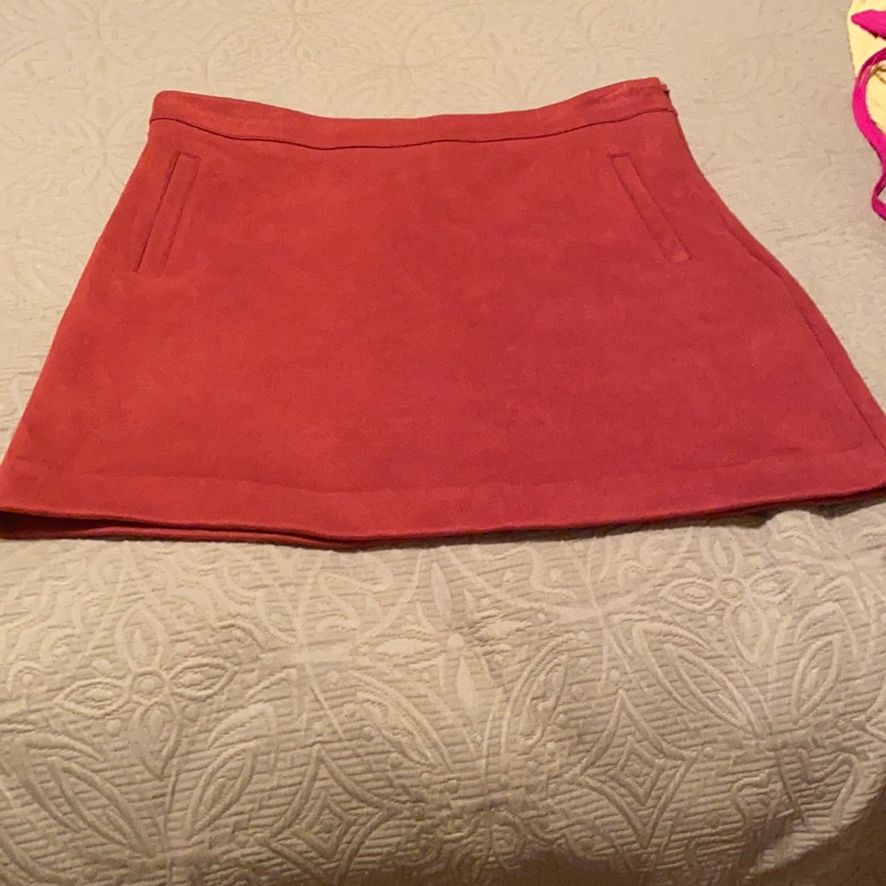Orange/brownish peach loue skirt